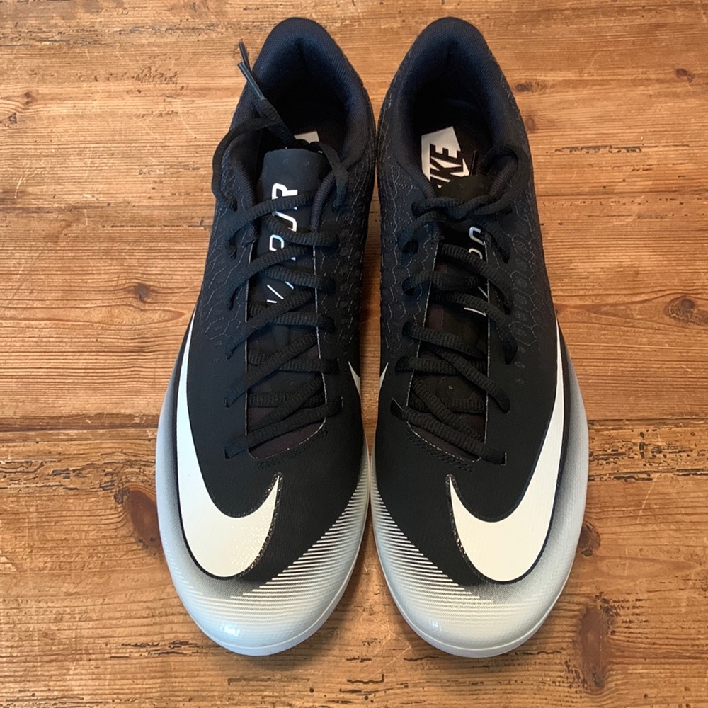 Nike metal cleats baseball